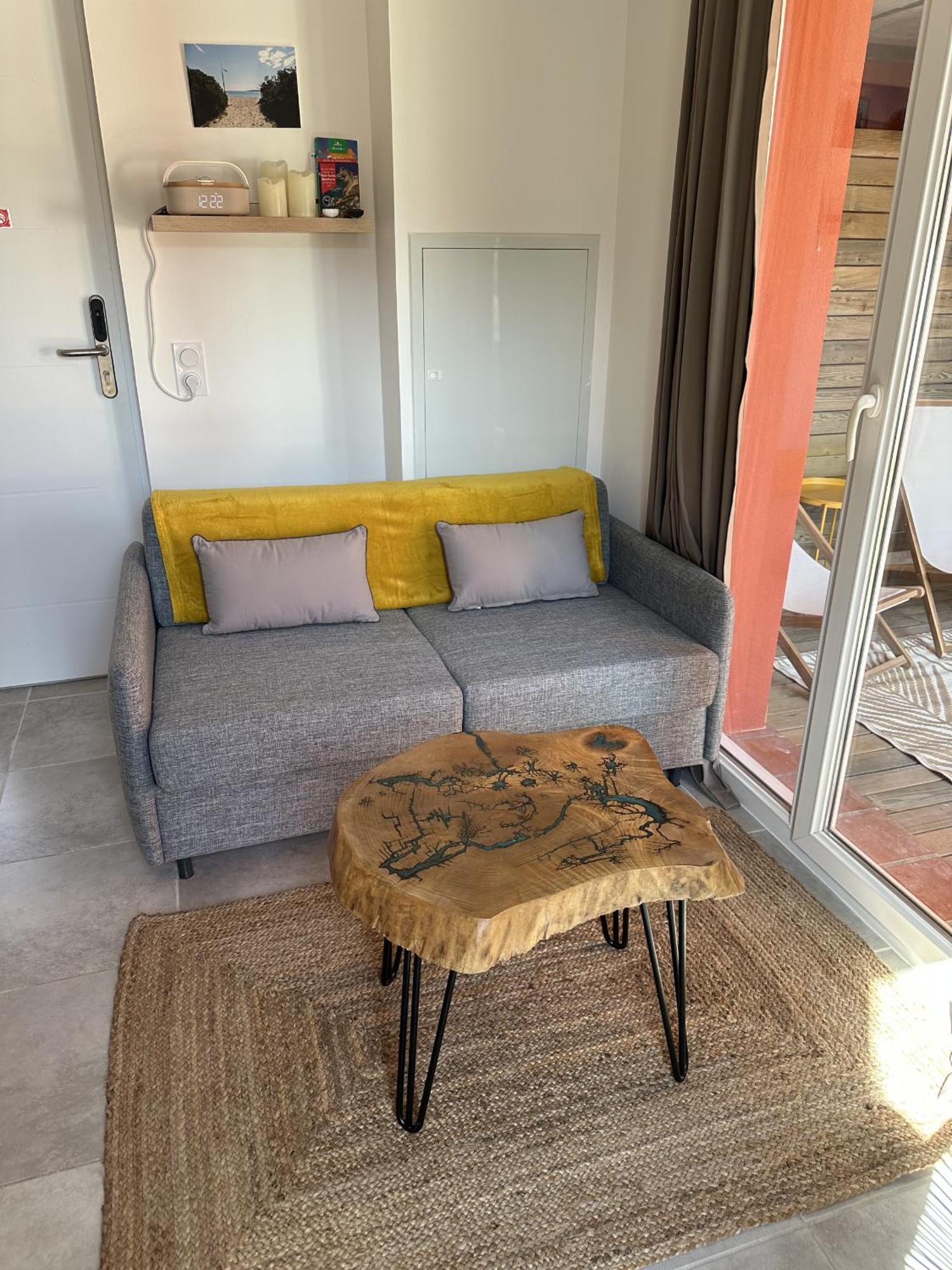 Residence Hoteliere Les Hameaux De Saint Cyprien 25 M2 Lecci Extérieur photo